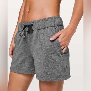 Lululemon On The Fly Short Heathered Black